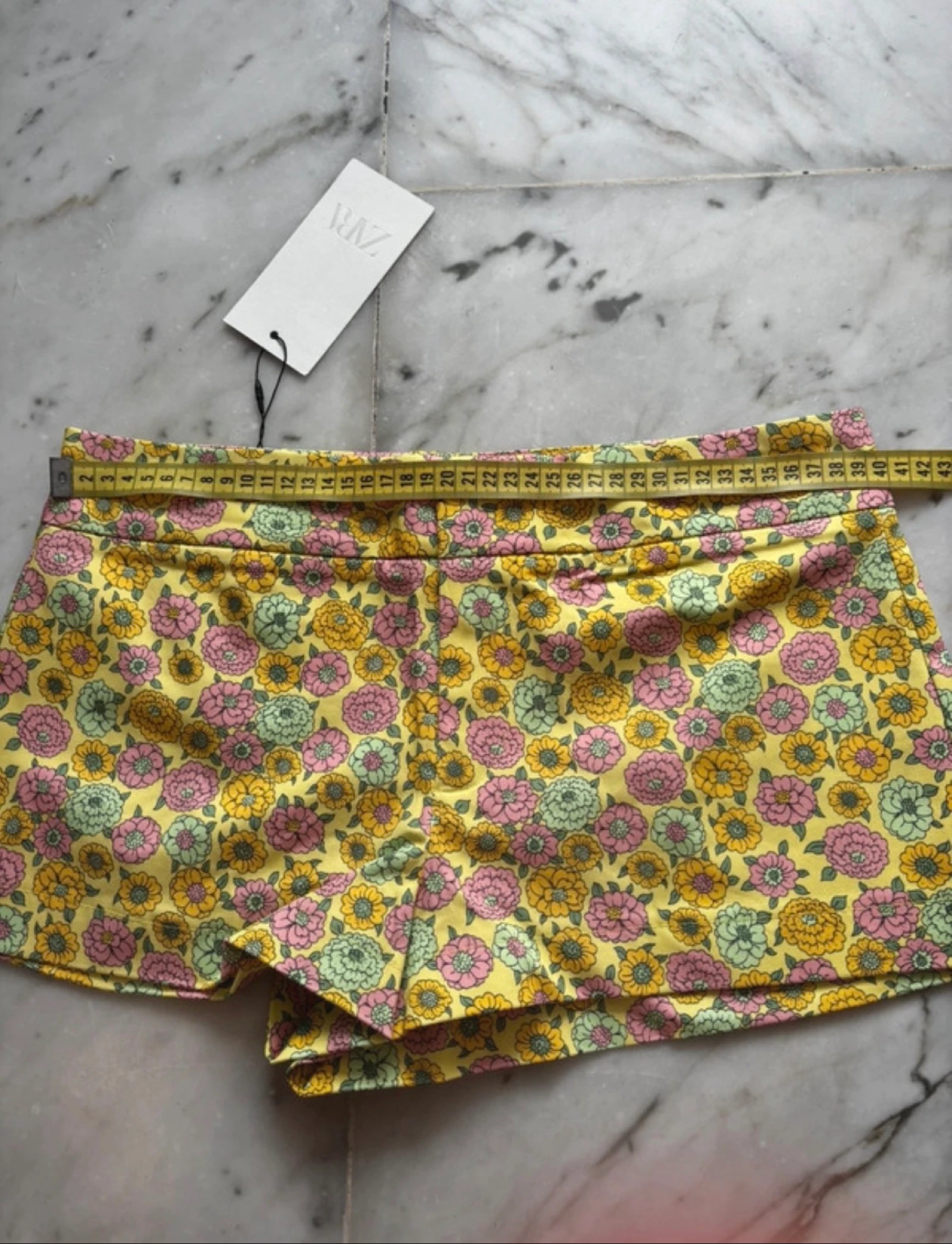 Shorts ZARA maat M – photo 5